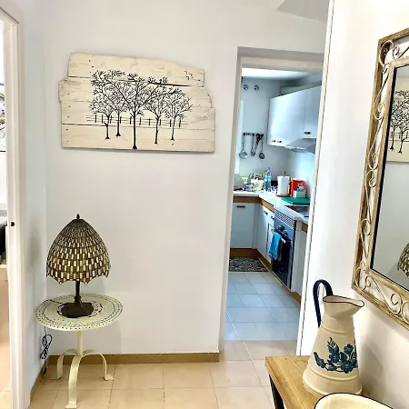 Ribera Garden Apartment *
